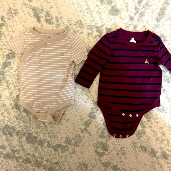 Gap Baby Set of 2 Striped Body Suits Onesies - 3-6 Months - Picture 2 of 6